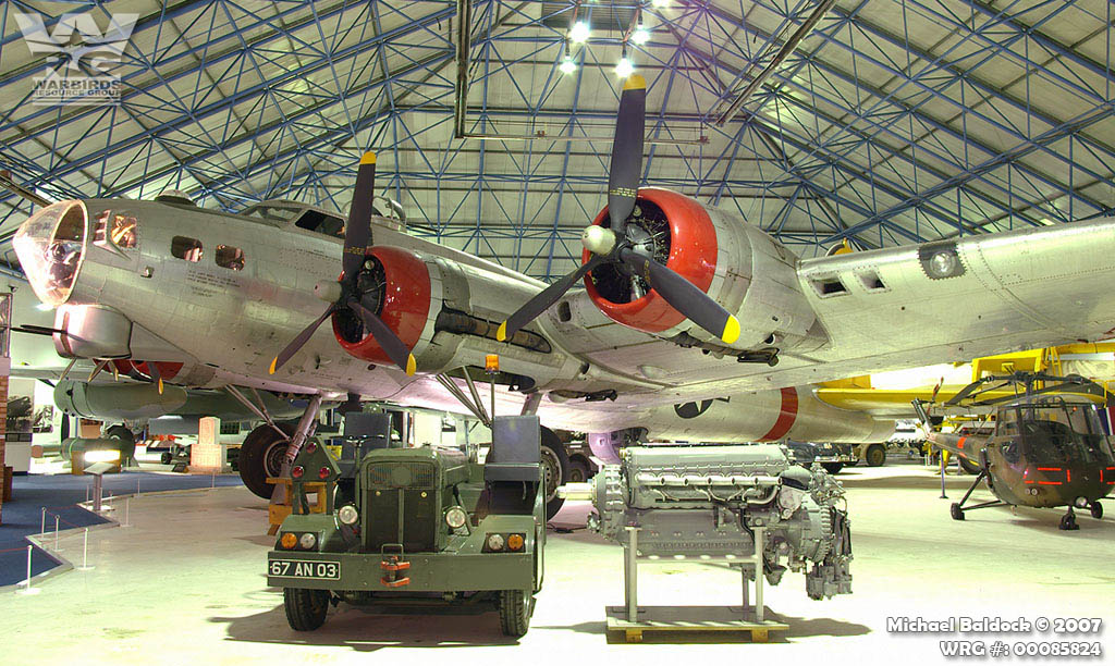 B-17 FLYING FORTRESS 44-83868