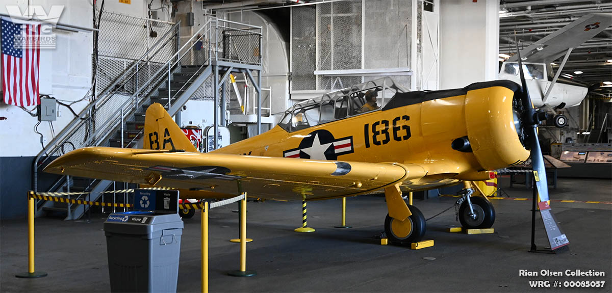 AT-6D Texan 44-81385