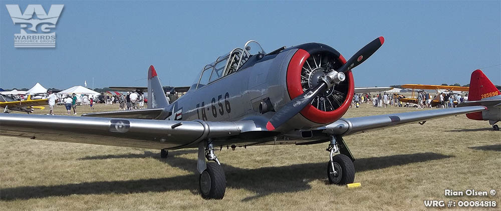 AT-6F Texan 44-81656